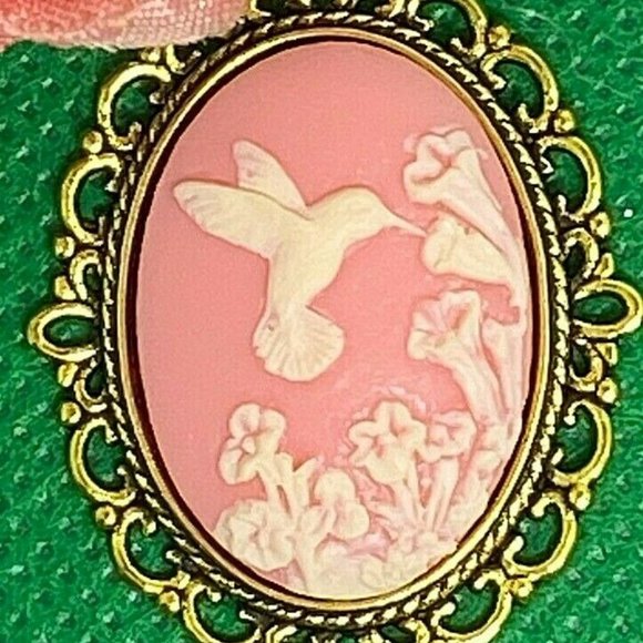 Fall Hummingbird NecklaceFlowers White Pink Cameo - Picture 2 of 9